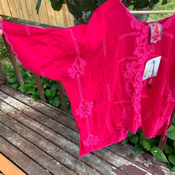 SOLD on the bay Johnny Was Pomegranate Top - Picture 3 of 4